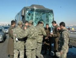 Ankara da askeri araç kaza yaptı: 14 yaralı