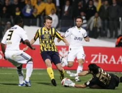 Ankaragücü Fenerbahçeye fark attı
