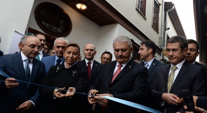 Ankara ofisini Başbakan açtı