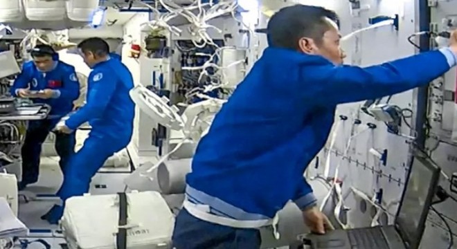 Astronotların uzayda günleri nasıl geçiyor?