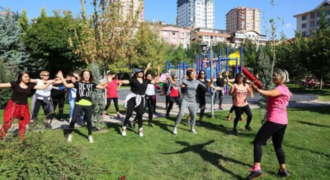 Başkan Altınok'tan parkta spora davet