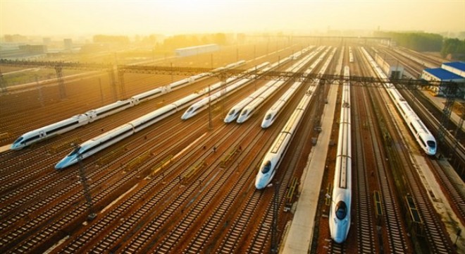 Beijing ile “Geleceğin Kenti” arasındaki hızlı tren çalışmaya başladı