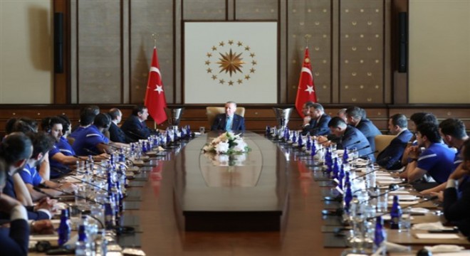 Cumhurbaşkanı Erdoğan, Anadolu Efes Spor Kulübü nü kabul etti