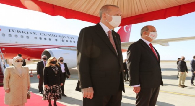 Cumhurbaşkanı Erdoğan, KKTC’de 15 Kasım Cumhuriyet Bayramı Töreni’ne katıldı