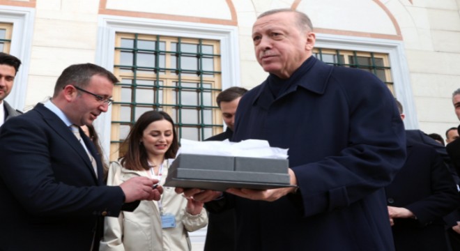 Cumhurbaşkanı Erdoğan, bayram namazını Büyük Çamlıca Camii nde kıldı