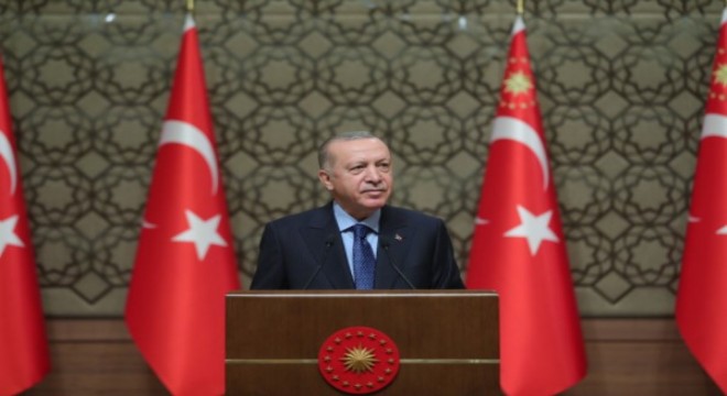 Cumhurbaşkanı Erdoğan, cuma namazı sonrası gazetecilerin sorularını yanıtladı