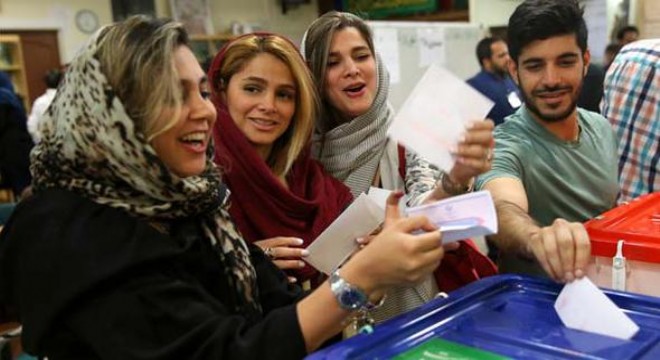 İran da ilk resmi sonuçlara göre kazanan Ruhani