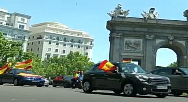 İspanya'da Motorize Protesto, Caddeler Kilitlendi