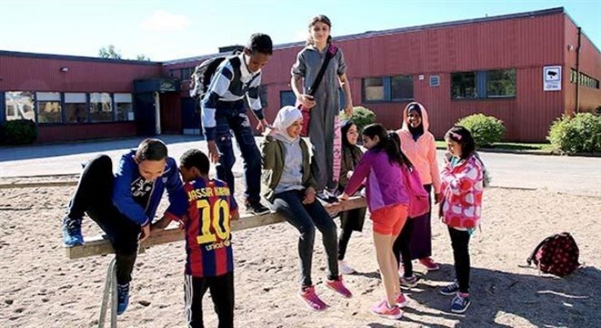 İsveç te  Özel okullar şiddet yanlılarının yönetiminde 