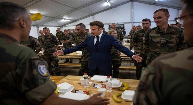 Macron: AB, Ukrayna krizi hakkında yeni bir diyalog başlatmalı