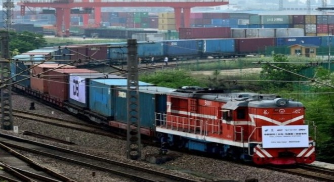 Oyuncak yüklü 94 konteynerlik tren, Prag için yola çıktı