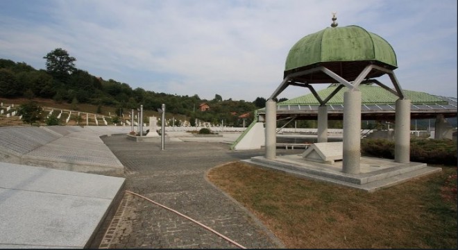 Srebrenitsa soykırımının üzerinden 26 yıl geçti