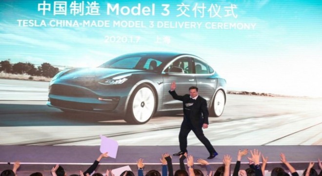 Tesla, Çin’de çarpışma riskine karşı 285 bin aracını güncelleştirecek