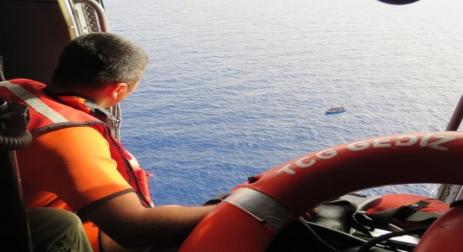 Türk savaş gemisinden Akdeniz de göçmen kurtarma operasyonu
