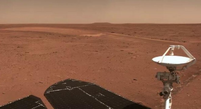 Zhurong, Mars’tan yeni görüntüler gönderdi