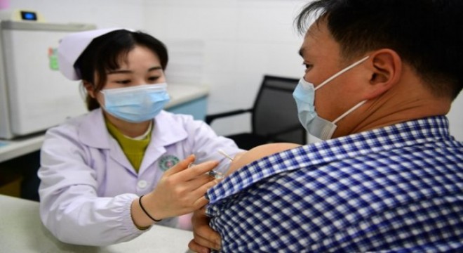 Çin’de resmi bayram öncesi 15 milyon kişi aşılandı