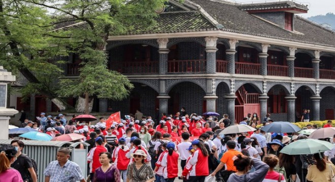 Çin’de “kızıl turizm” yüzde 208 oranında artış gösterdi