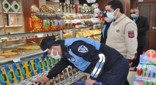 Üsküdar'da zincir marketlere yüksek fiyat denetimi yapıldı
