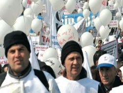 Ankara daki  Beyaz isyan  işinden etti