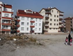 Pazar yeri değil  Çöp alanı 