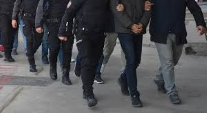 FETÖ’ye yönelik operasyonda 10 zanlı yakalandı