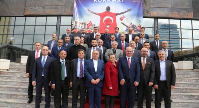 İhtiyaçtan fazla AVM yapıldı