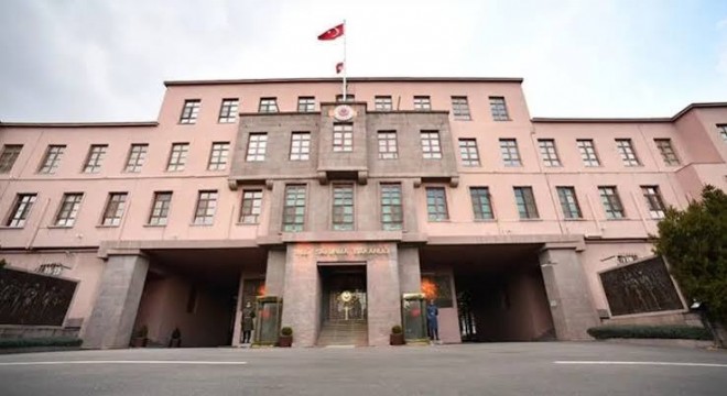 MSB açıkladı: 2 PKK mensubu teslim oldu, hudutlarda 422 kişi yakalandı
