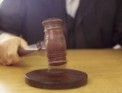 Oğlunun mezar taşı suç delili
